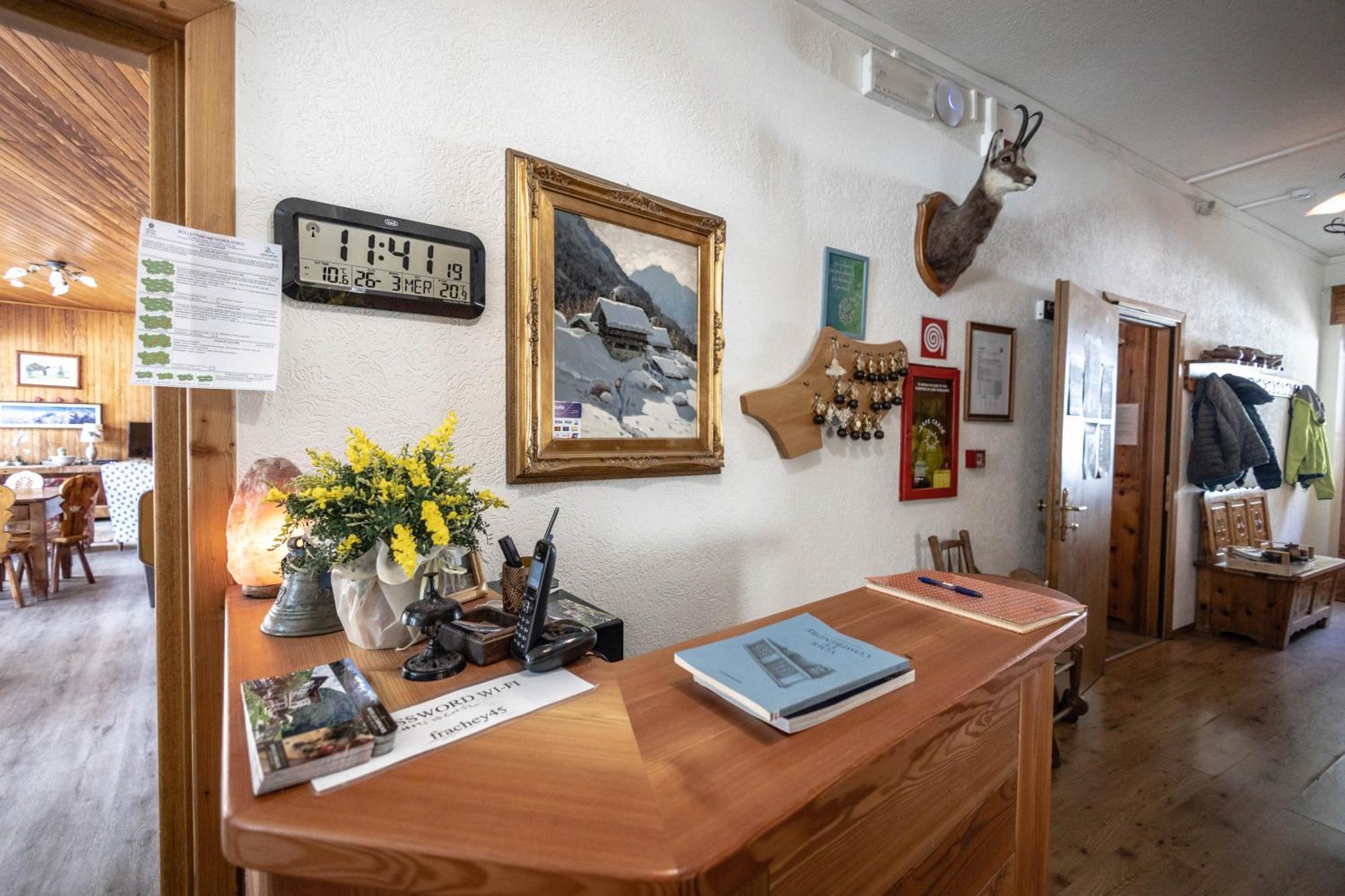 Hotel Le Campagnol Champoluc Εξωτερικό φωτογραφία