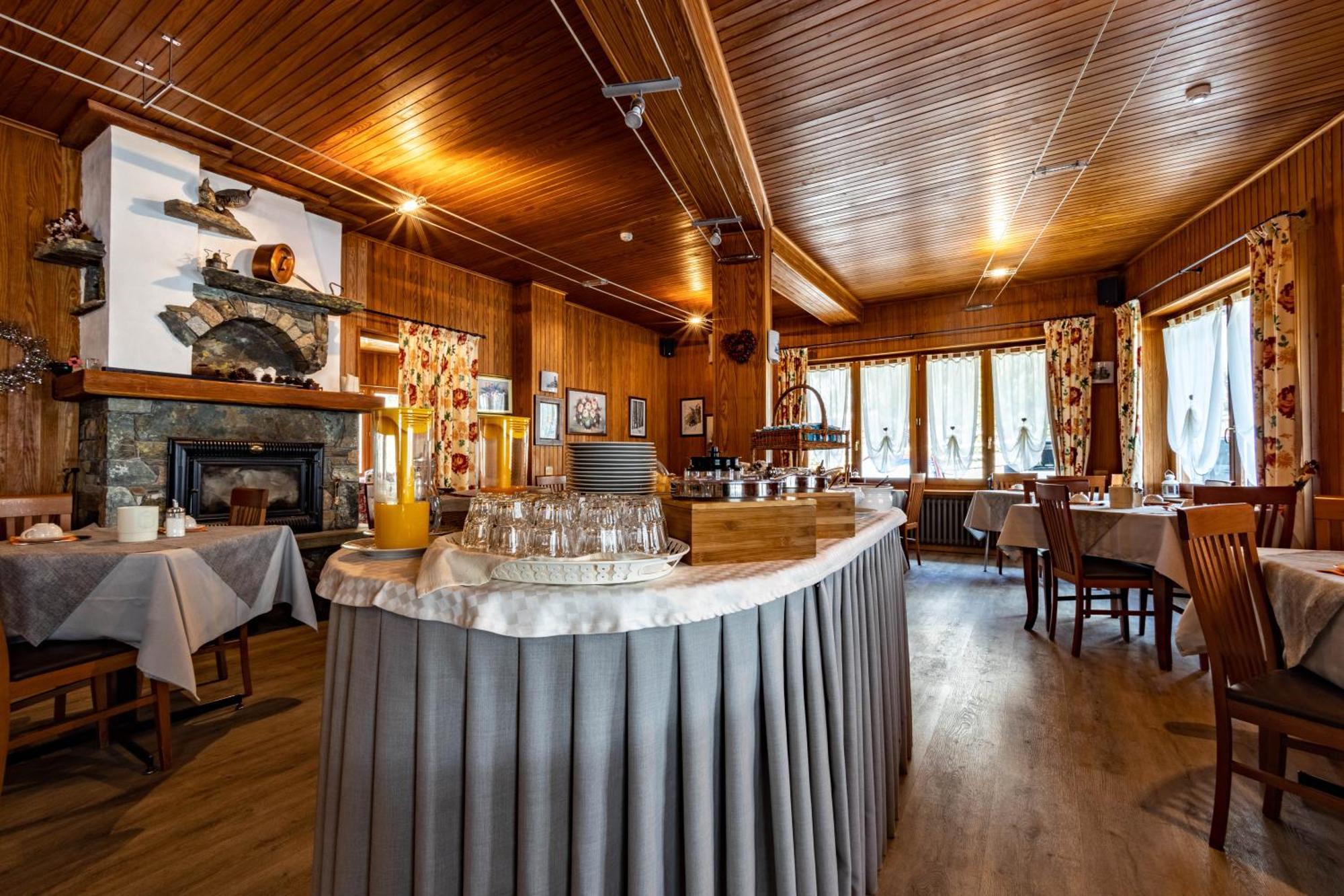 Hotel Le Campagnol Champoluc Εξωτερικό φωτογραφία